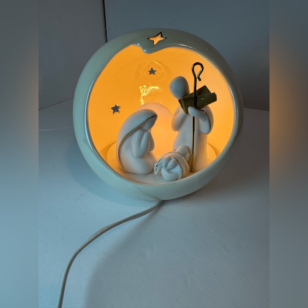 Apple tree Designs Lighted Holy Nativity Scene Ceramic White & Gold Plug-In